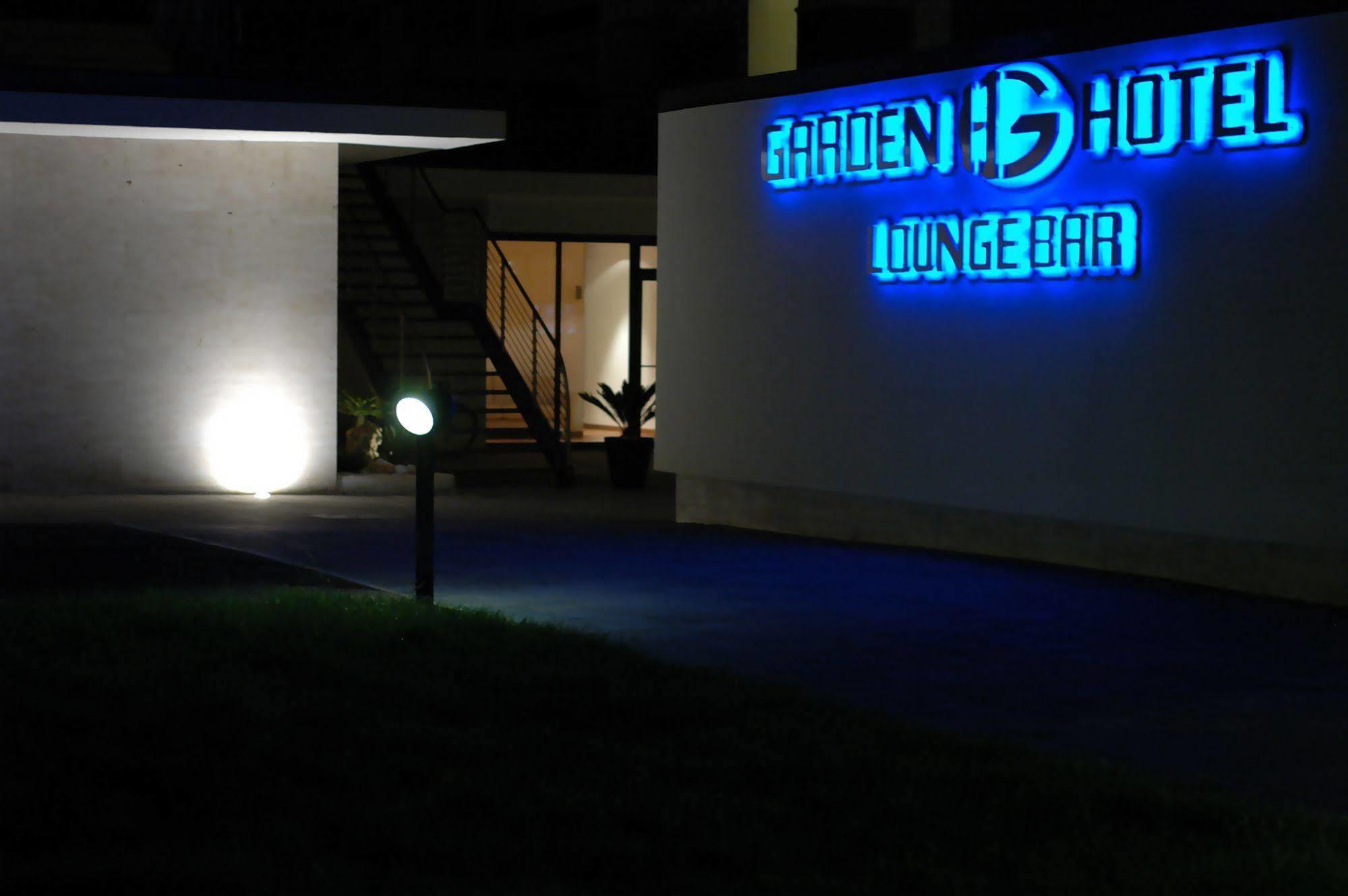 Garden Hotel Latina Esterno foto